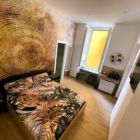 Urban Chic Suite Toledo Неаполь Экстерьер фото
