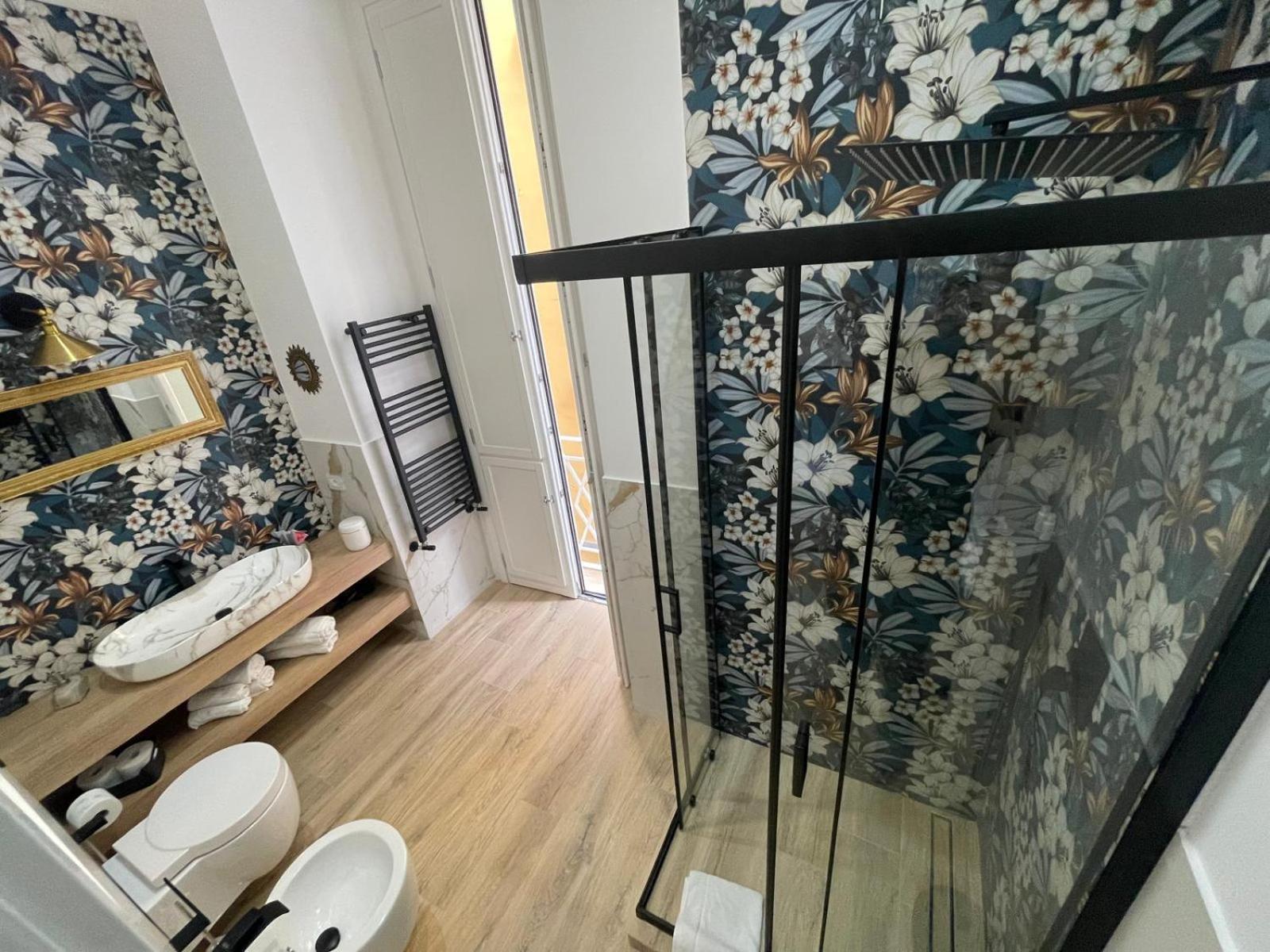 Urban Chic Suite Toledo Неаполь Экстерьер фото